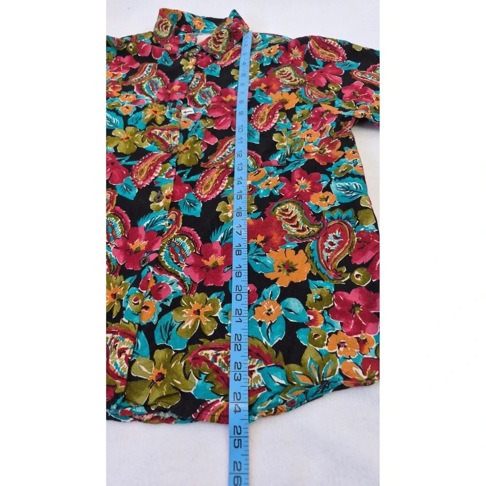 Vintage floral paisley